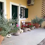 Daire Liostasi Retreat